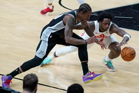 也是一个深 也是一个深