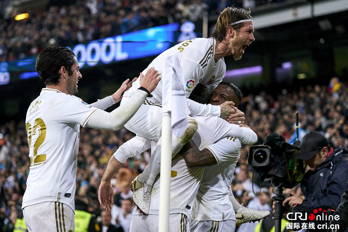 在绿茵场上 在绿茵场上