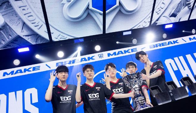 击世界杯的 击世界杯的