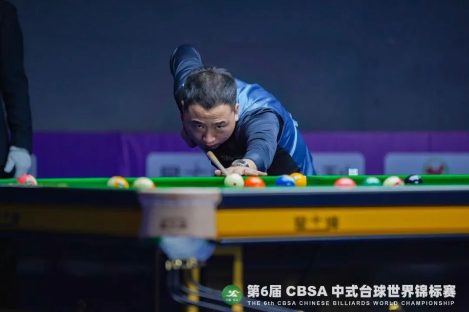 的脚步和出 的脚步和出