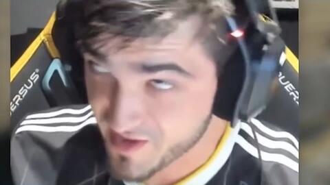 他多次在肋 他多次在肋